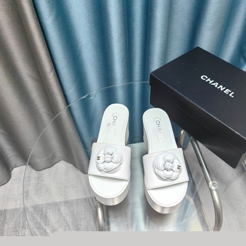 Ch*el slippers